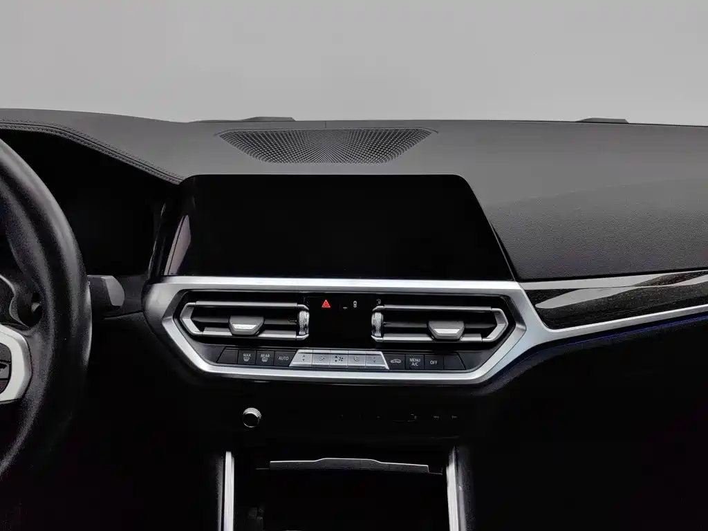 BMW 3 Series — миниатюра 12