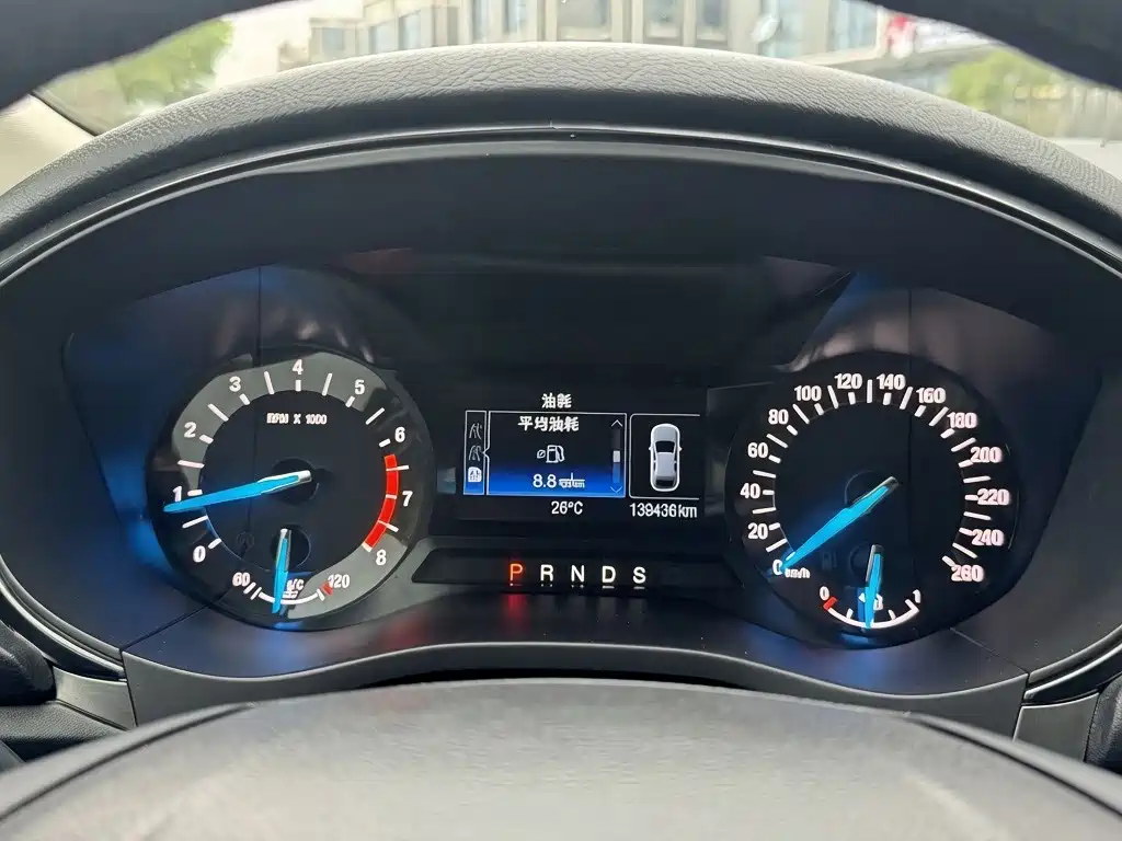 Ford Mondeo — миниатюра 14