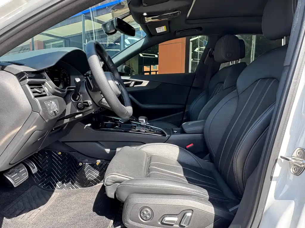 Audi A4L — миниатюра 9
