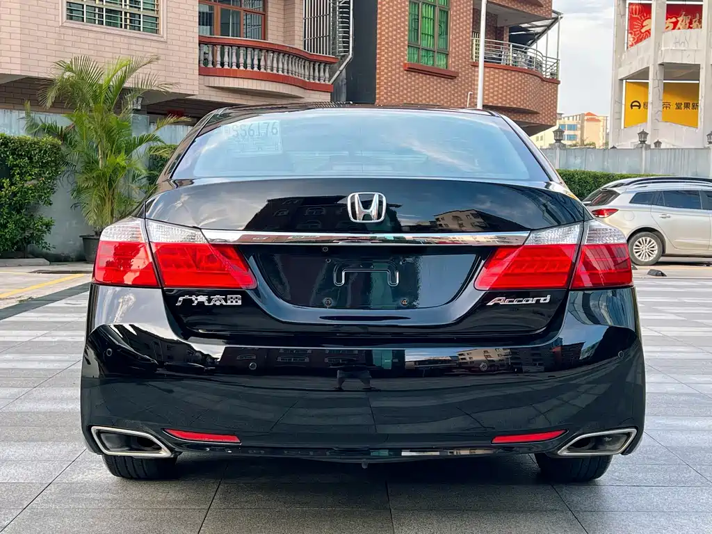 Honda Accord — миниатюра 5