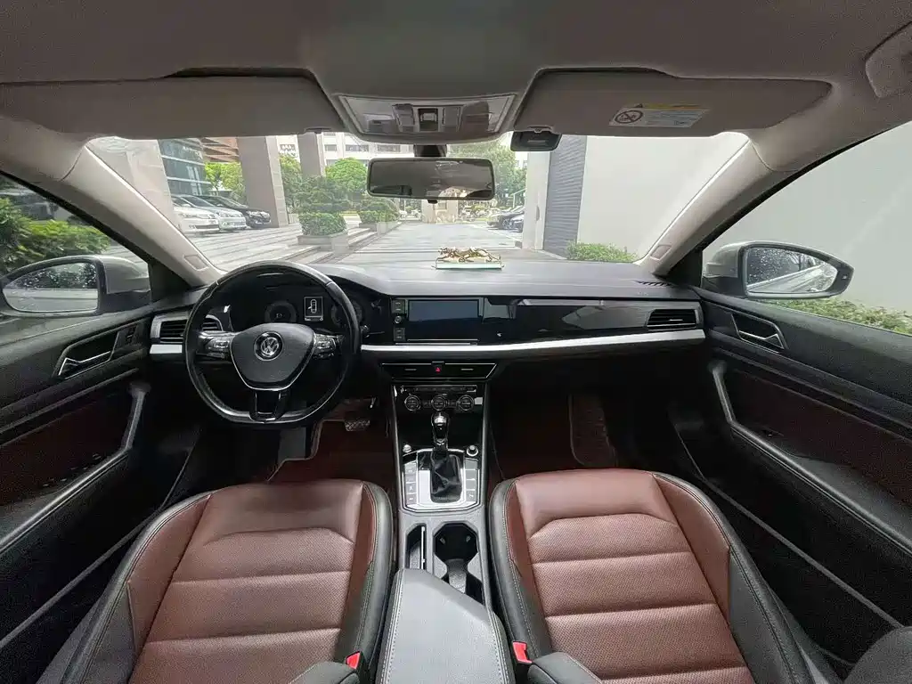 Volkswagen Lavida — миниатюра 6