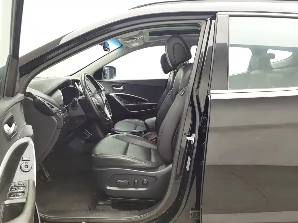 Hyundai Santa Fe — миниатюра 10