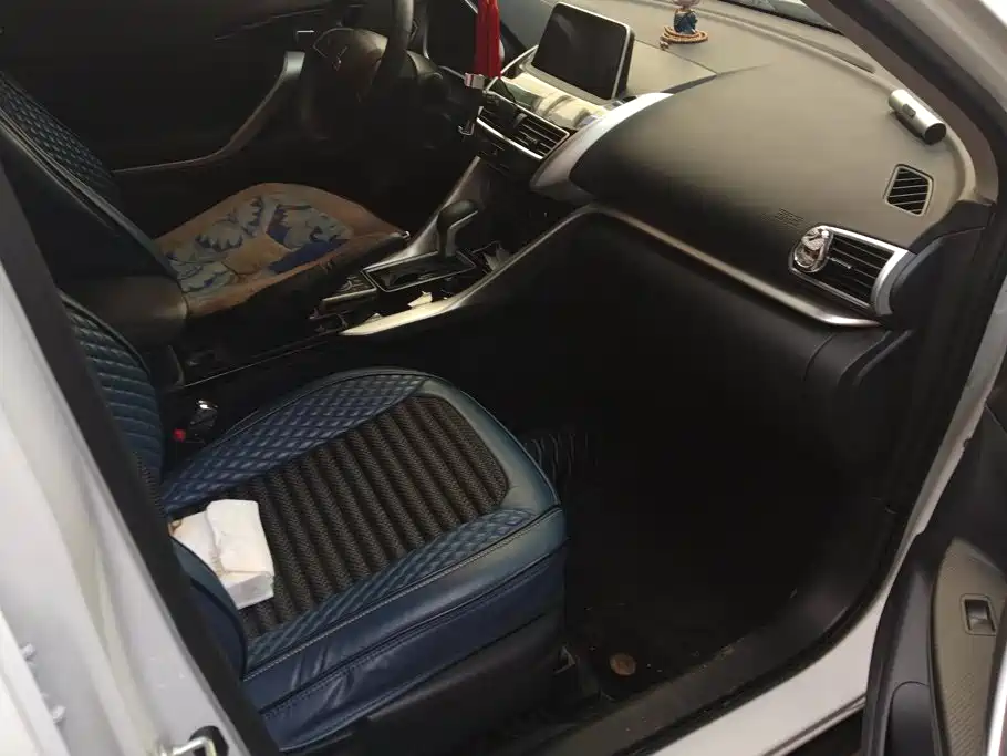Mitsubishi Eclipse Cross — миниатюра 8