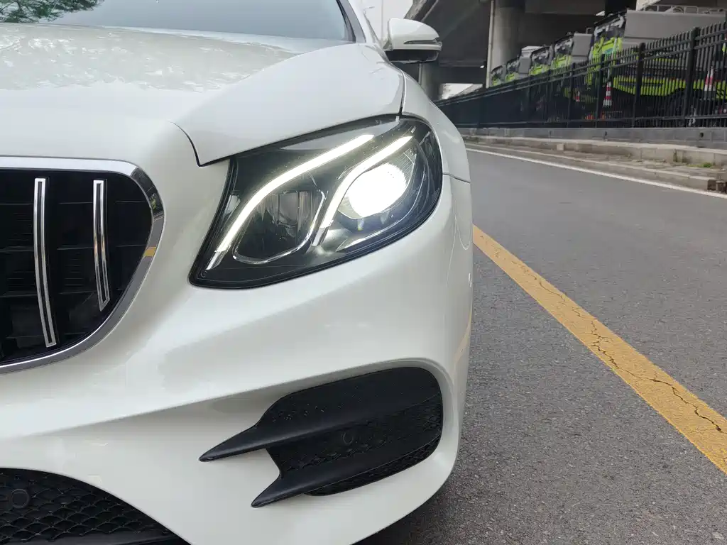 Mercedes-Benz E-Class E 2018 E 300 L Sport Fashion