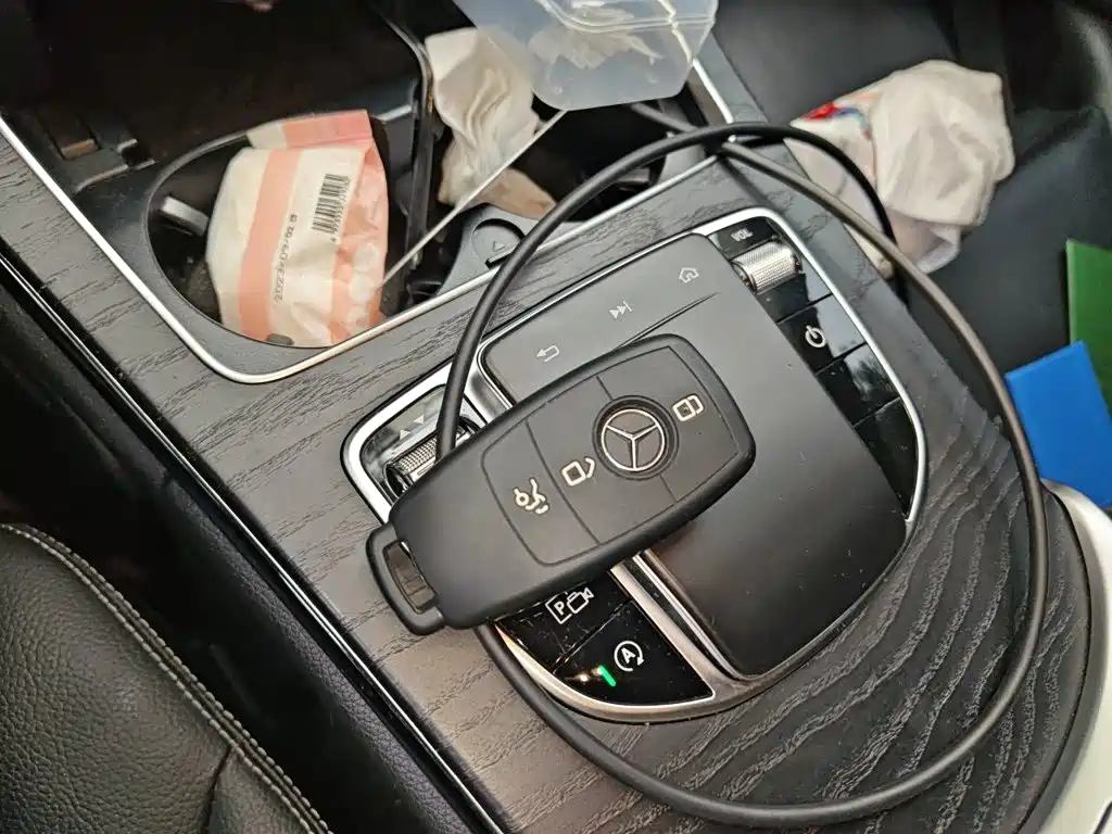 Mercedes-Benz C-Class — миниатюра 12