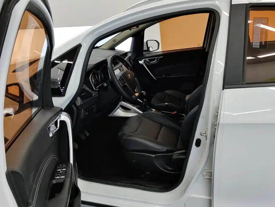 Geely Vision X3 — миниатюра 9