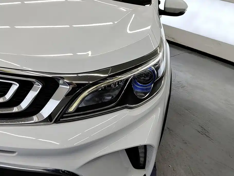 Geely Vision X3 — миниатюра 5