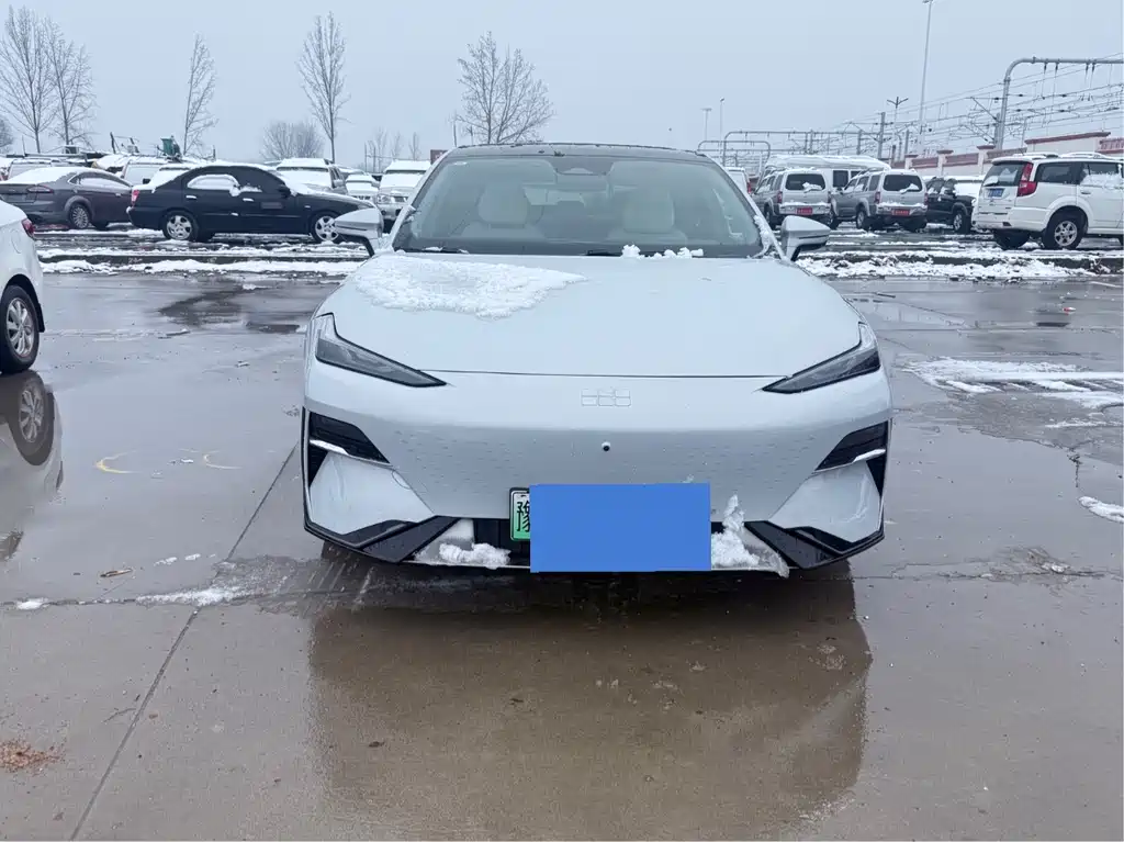 GEELY GALAXY GALAXY E8