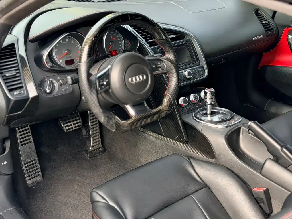 Audi R8 — миниатюра 7