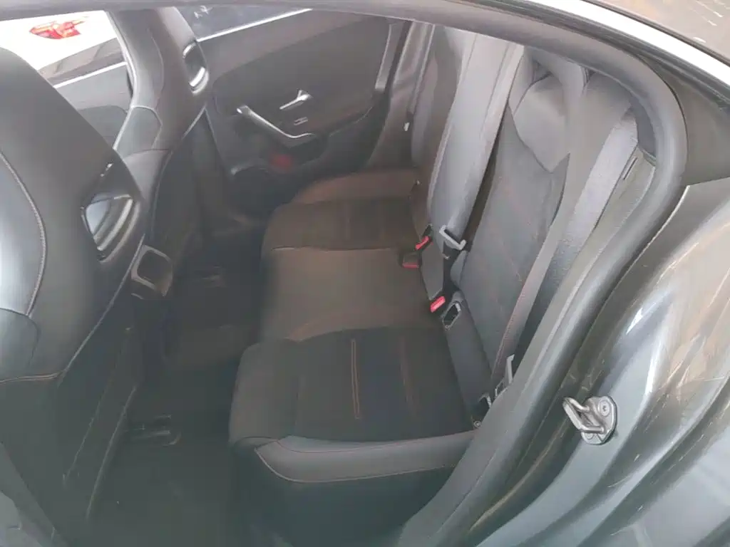 Mercedes-Benz CLA (Import) — миниатюра 17