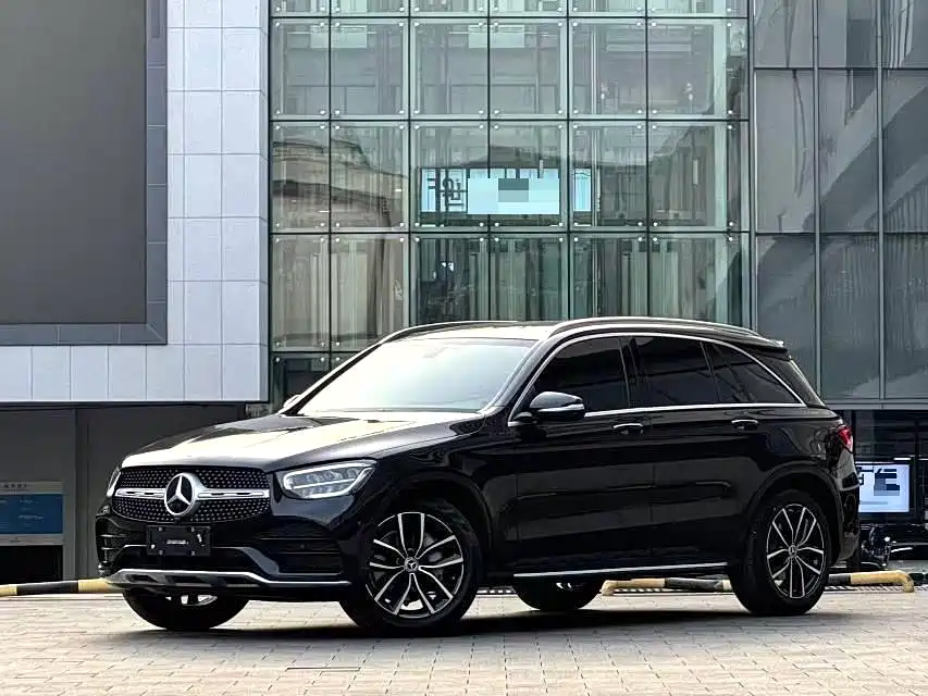 MERCEDES-BENZ GLC