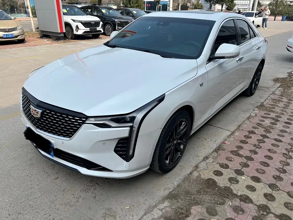 CADILLAC CT4