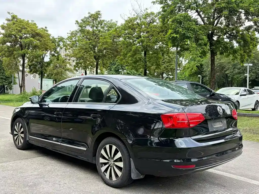 Volkswagen Sagitar — миниатюра 9