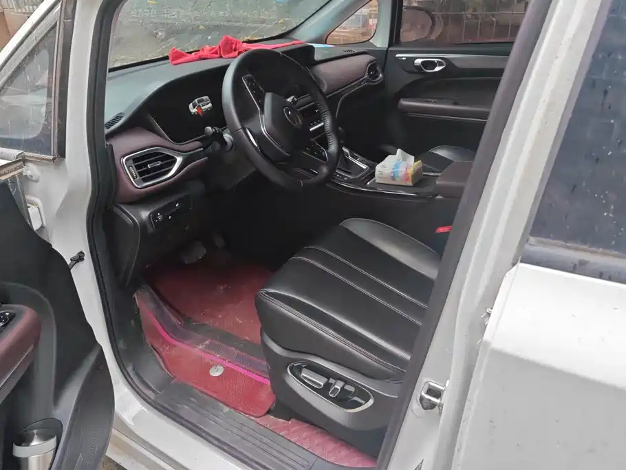 GAC Motor Trumpchi M6 — миниатюра 9