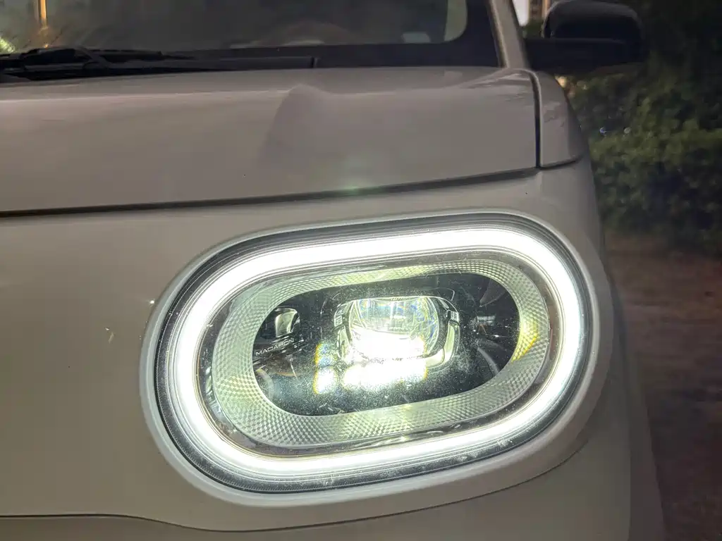 Wuling MINIEV — миниатюра 3