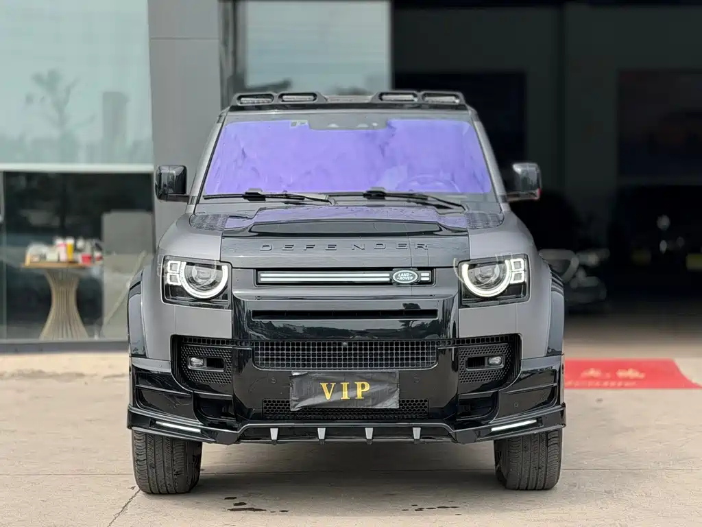 Land Rover Defender — миниатюра 2