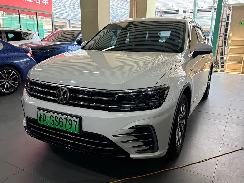 Volkswagen Tiguan L PHEV