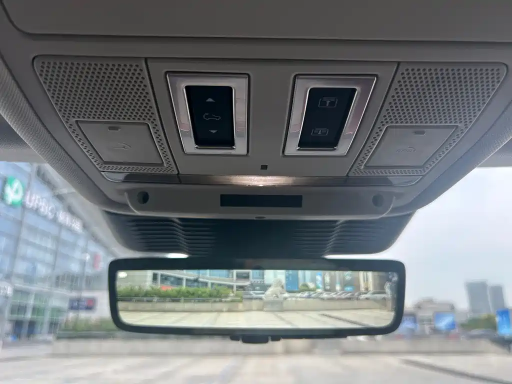 Land Rover Evoque — миниатюра 21