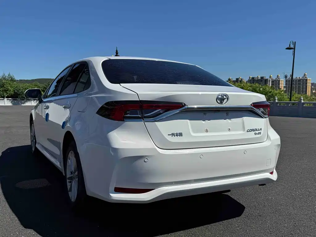 Toyota Corolla — миниатюра 4