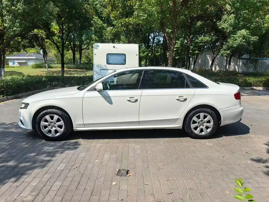 Audi A4L — миниатюра 3
