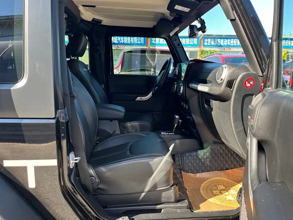 Jeep Wrangler — миниатюра 20