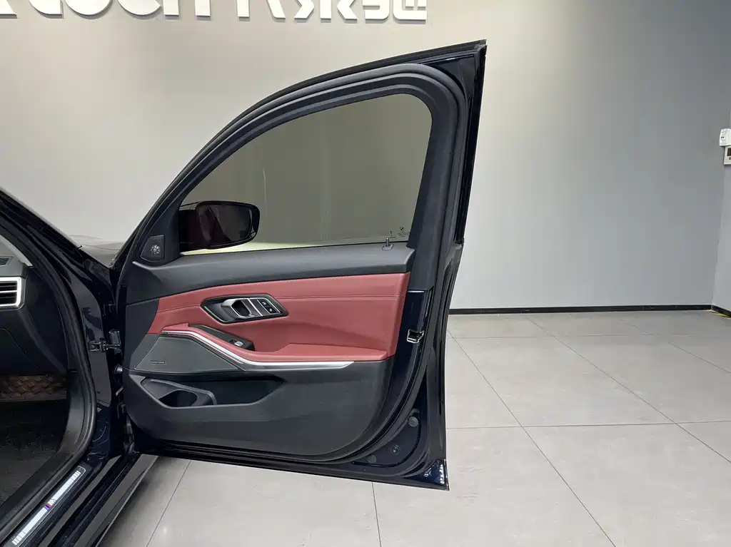 BMW 3 Series — миниатюра 18