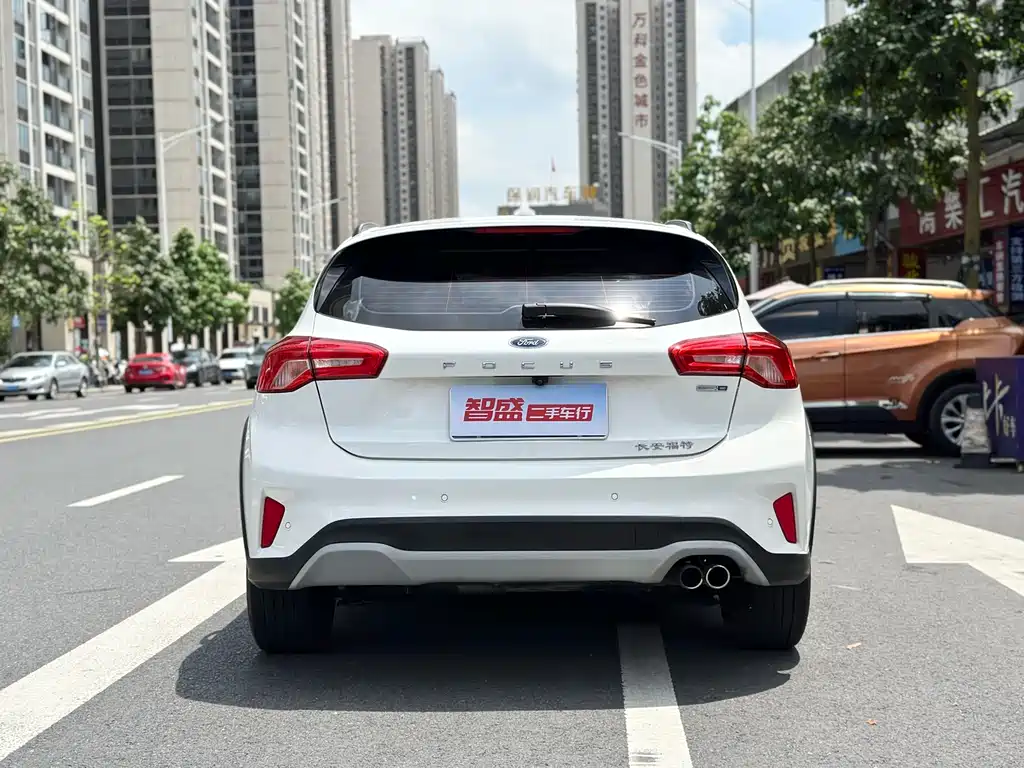 FORD FOX ACTIVE