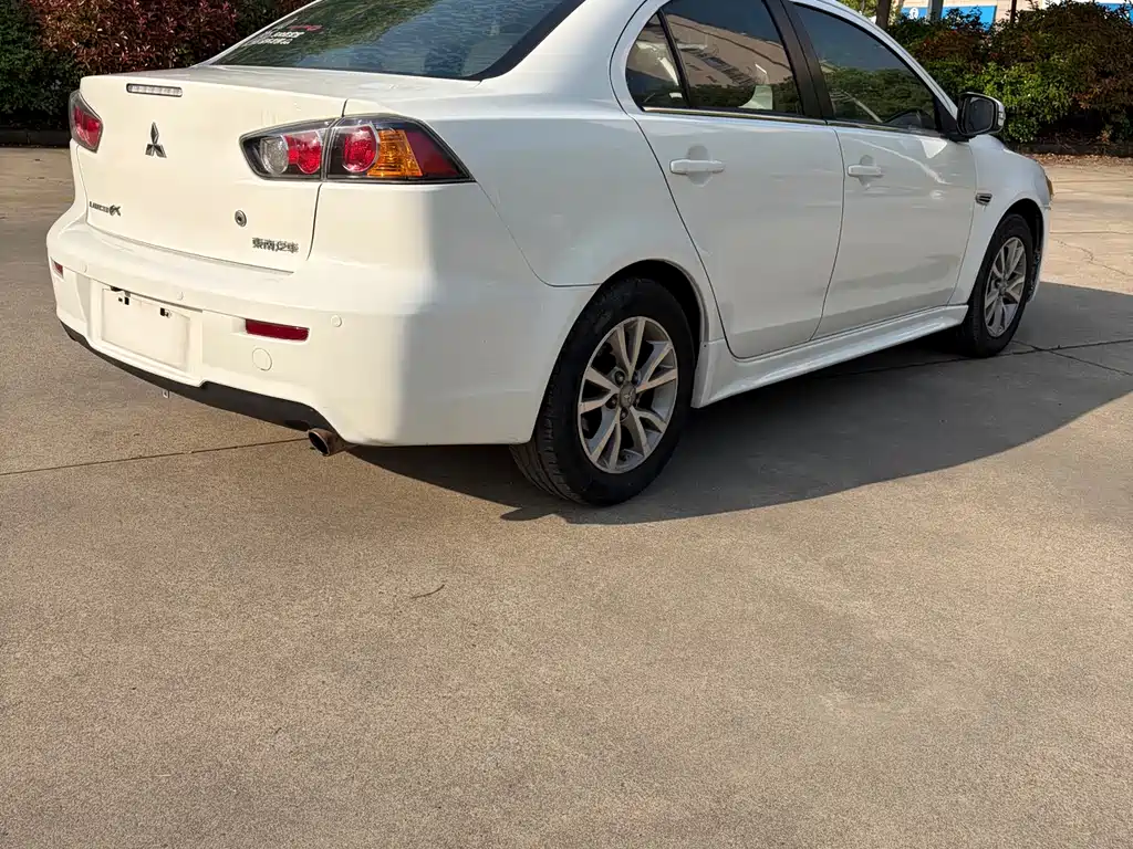 Mitsubishi Lancer EX Fashion Edition 1.8L CVT Luxury Type, фото 14