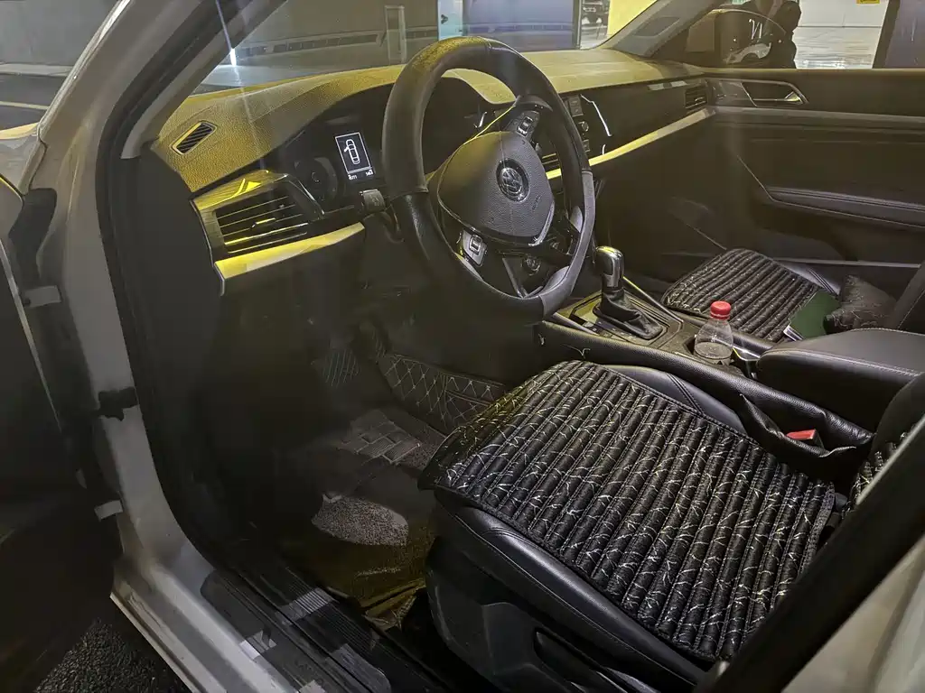 Volkswagen Lavida — миниатюра 9