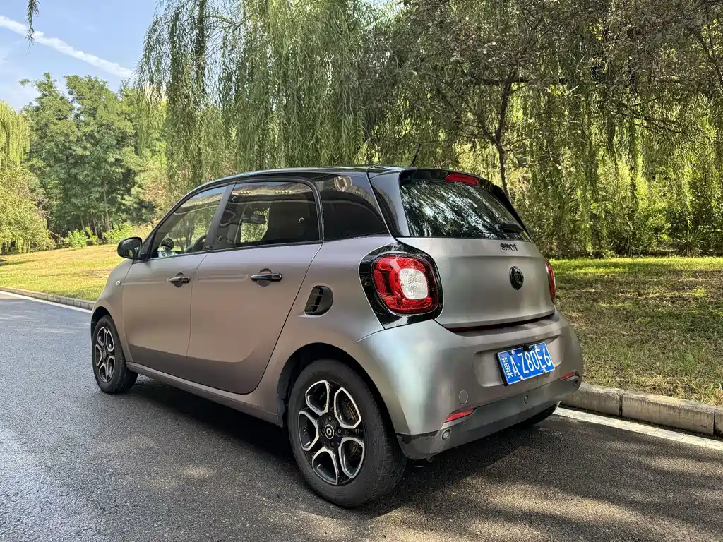smart Smart Forfour — миниатюра 4