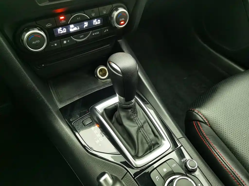 Mazda 3 Axela — миниатюра 13