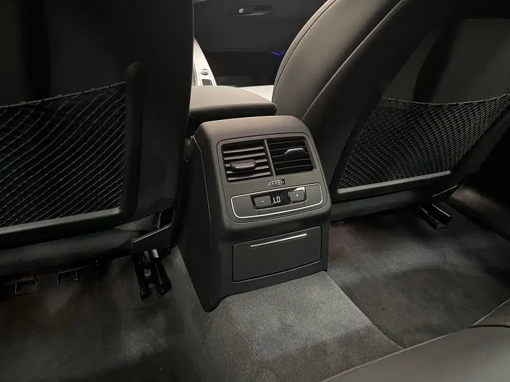 Audi A4L — миниатюра 19