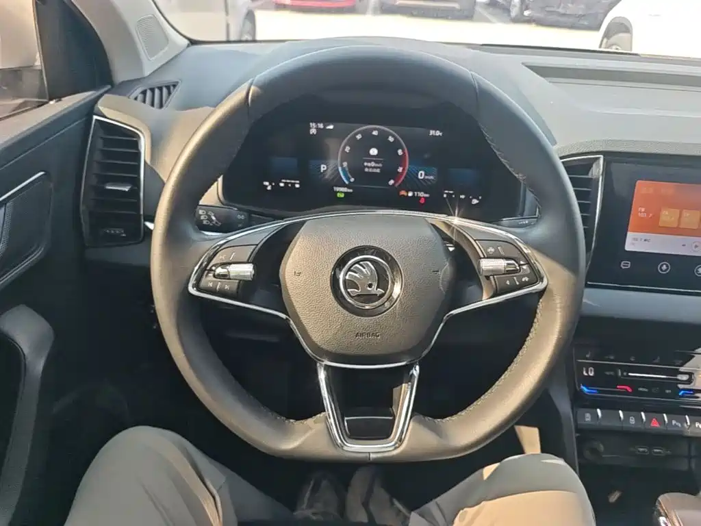 Skoda Karoq — миниатюра 11