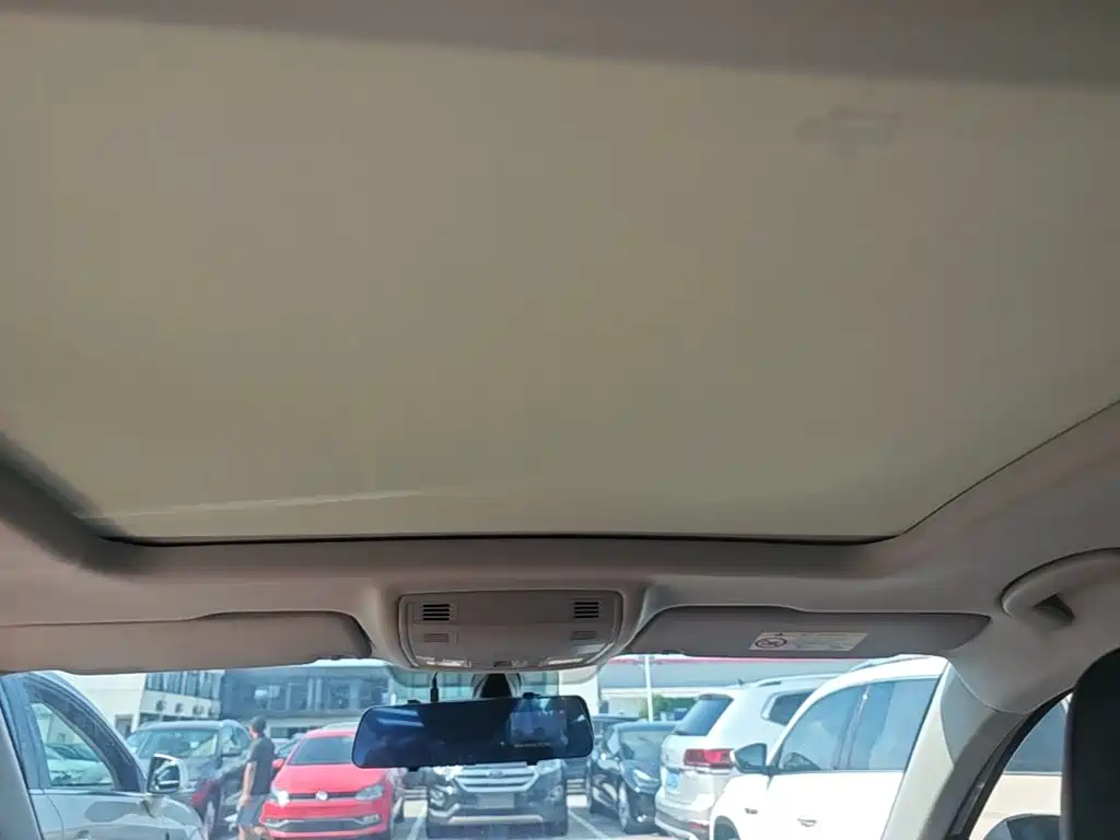 Skoda Karoq — миниатюра 18