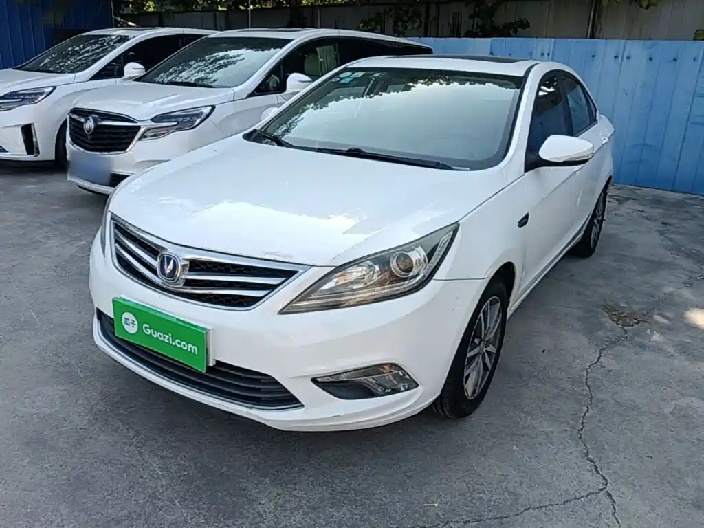 Changan Eado — миниатюра 2