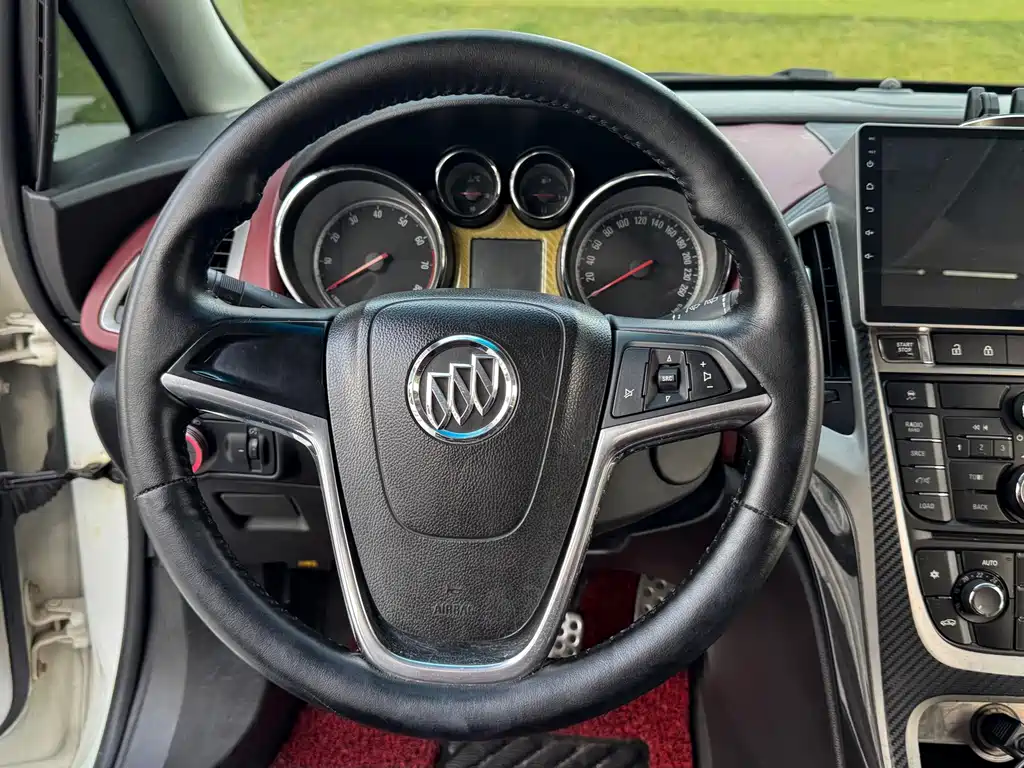 Buick Excelle — миниатюра 8