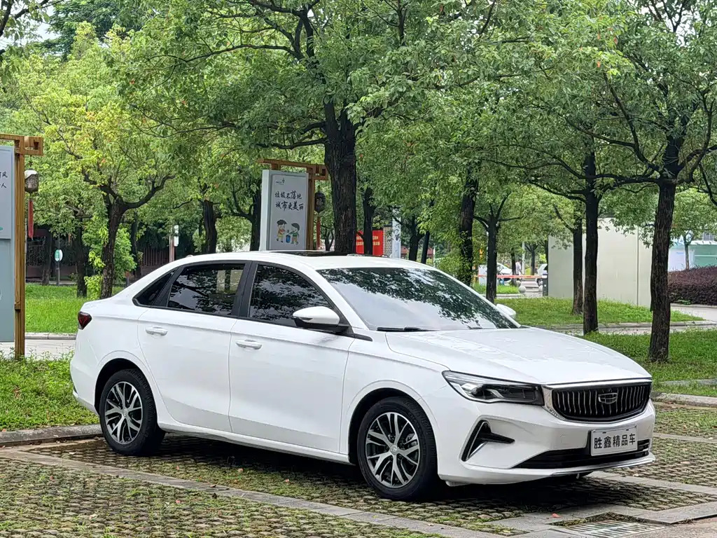 Geely Emgrand — миниатюра 3