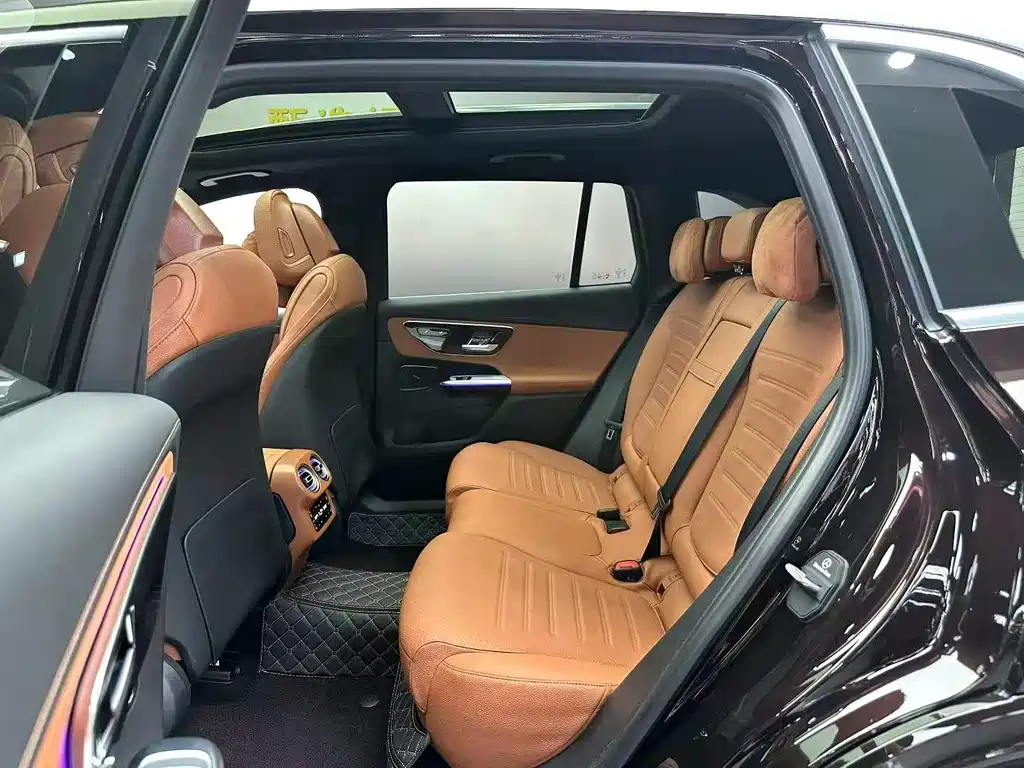 Mercedes-Benz GLC 2024 GLC 300 L 4MATIC 5 мест