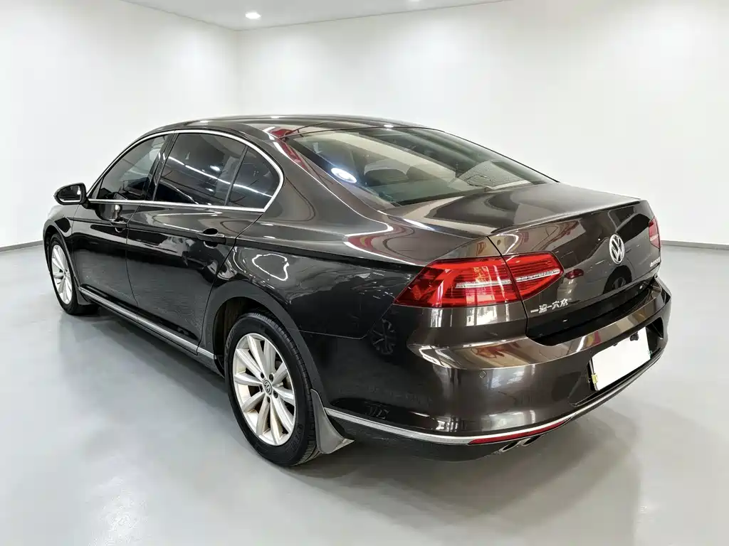 Volkswagen Magotan — миниатюра 12