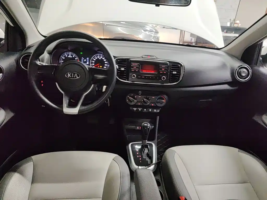Kia Huanchi — миниатюра 6