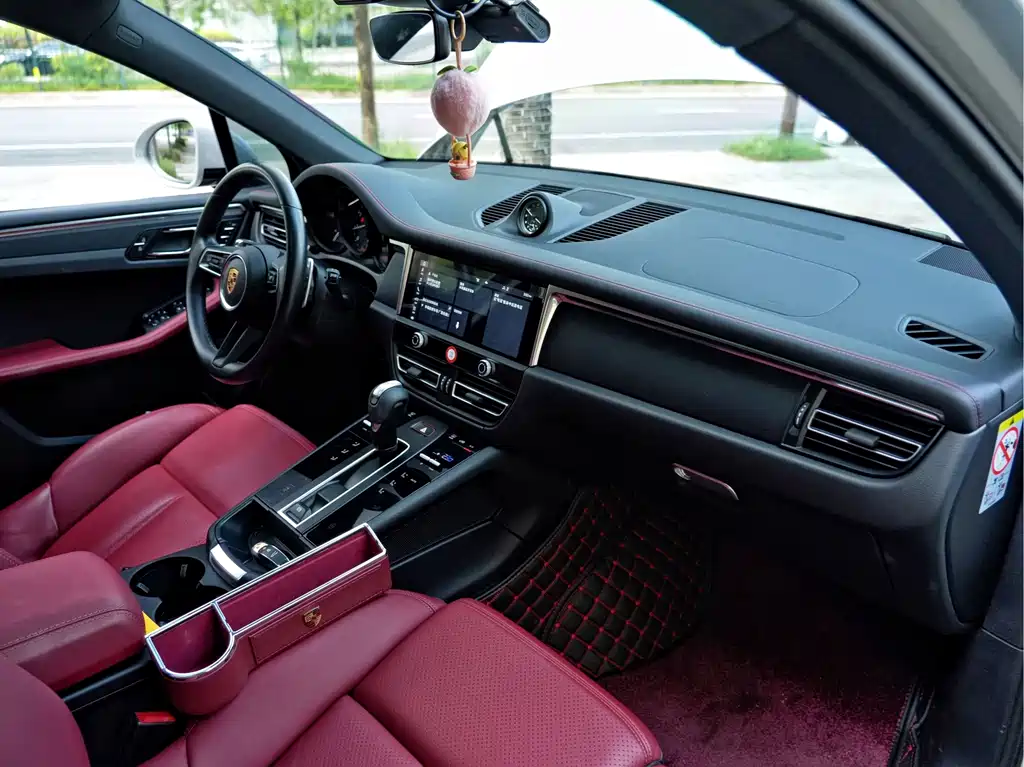 Porsche Macan — миниатюра 7