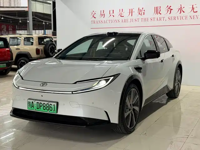 Toyota bZ5