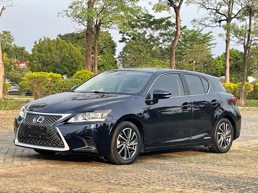 LEXUS CT