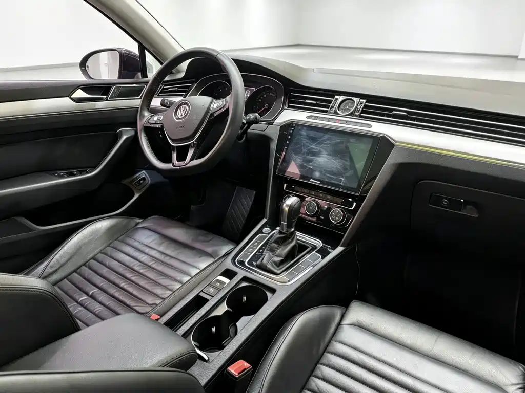 Volkswagen Magotan — миниатюра 9