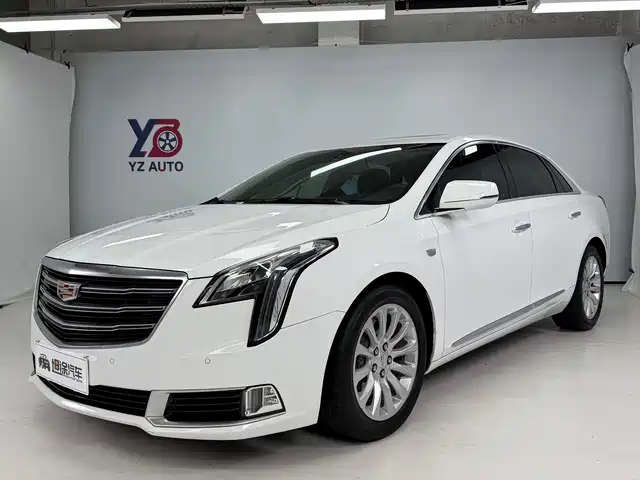 CADILLAC XTS