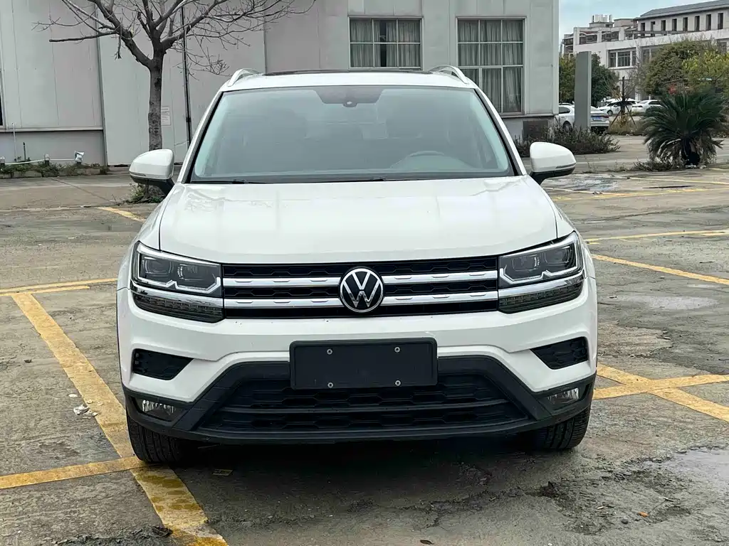 VOLKSWAGEN TUYUE