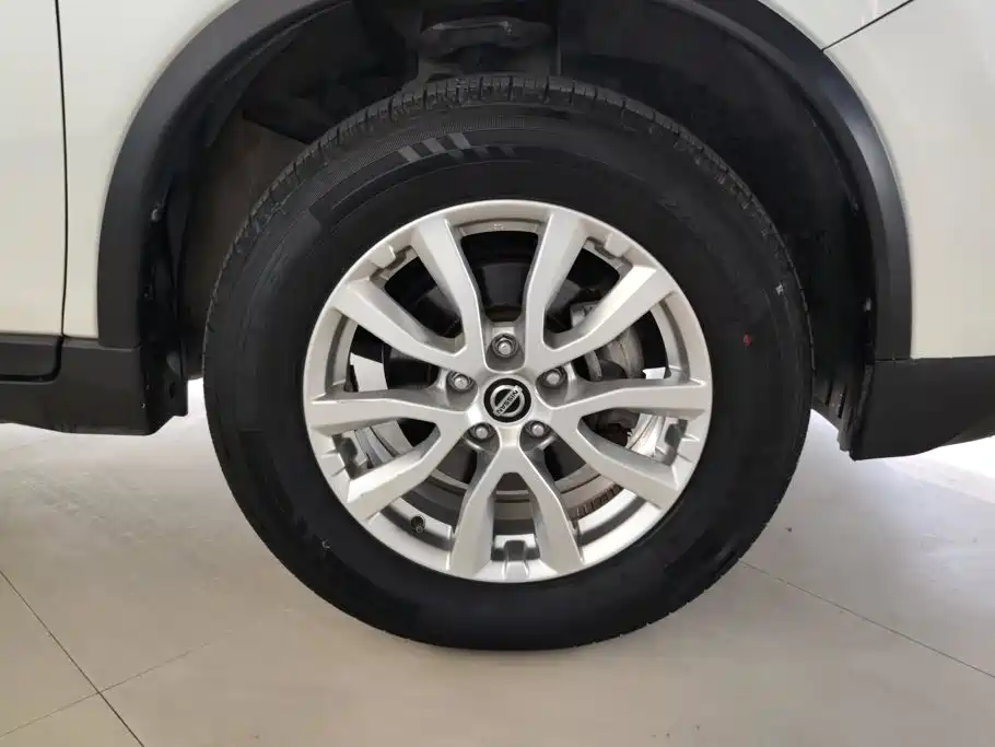 Nissan X-Trail — миниатюра 6