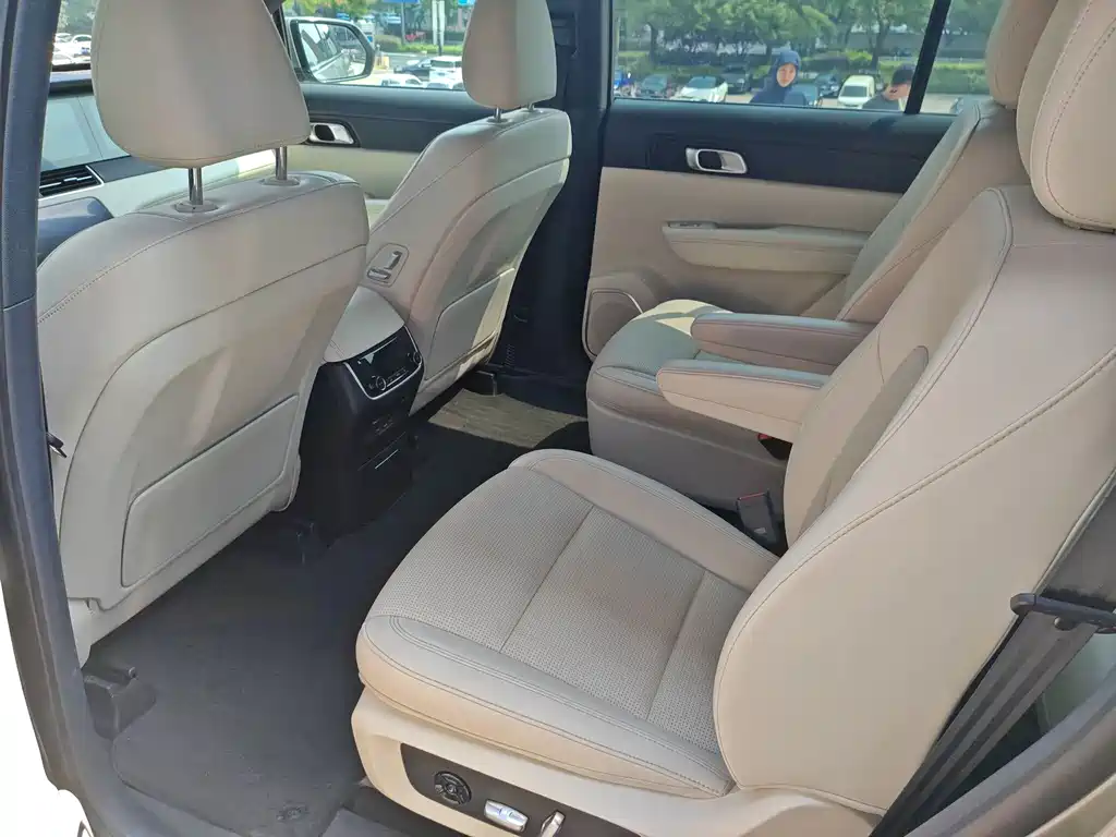 Li Auto Li ONE — миниатюра 13