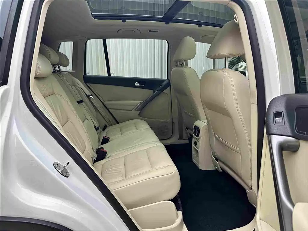 Volkswagen Tiguan — миниатюра 10