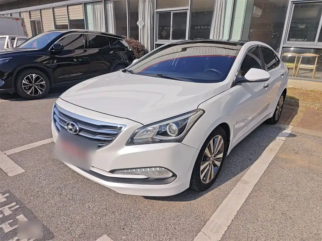 Hyundai Mistra 2015